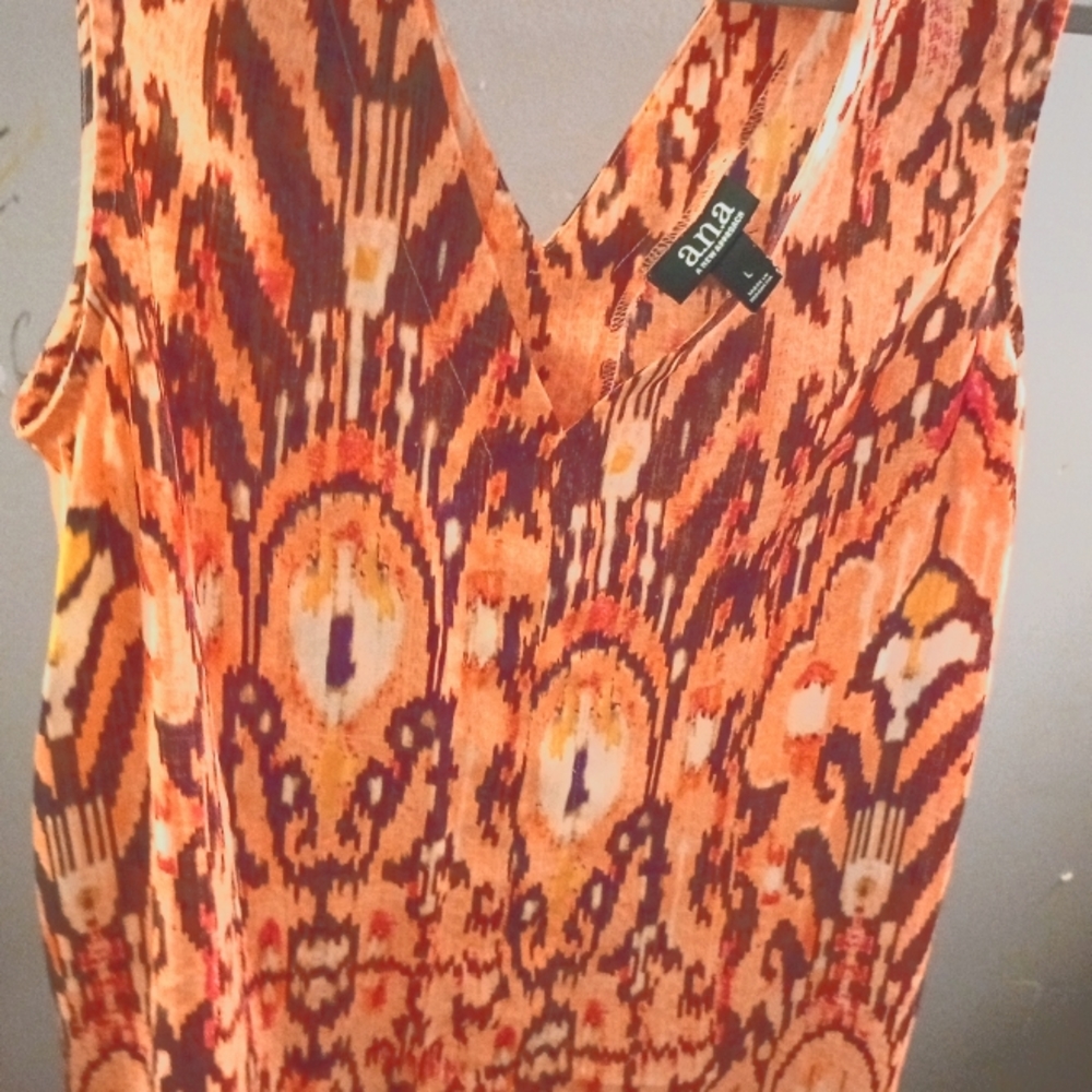 A blouse - Picture 2 of 2